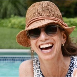 Meet your Posher, Christine